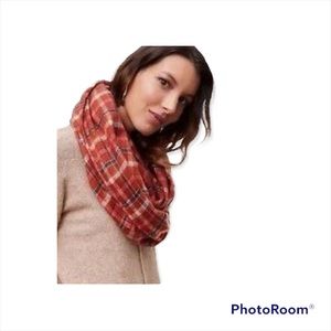 LOFT Rust Orange plaid infinity scarf Cozy Fluffy Soft Like New EUC